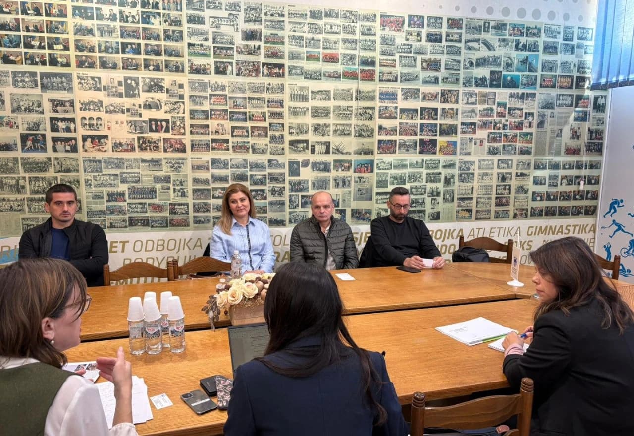 "Izgradnja povjerenja putem tjelesnog obrazovanja"