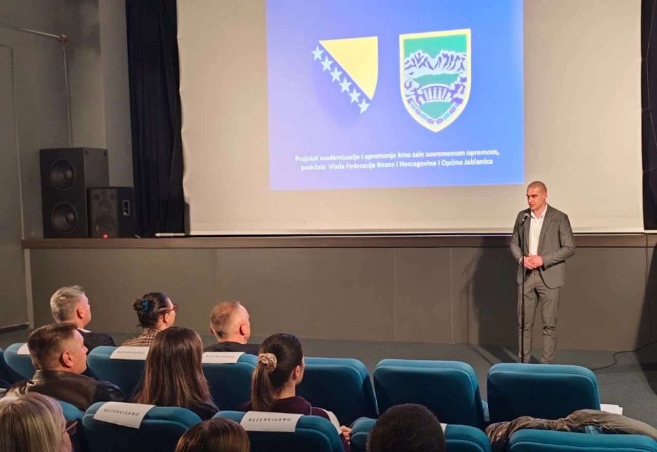 Nakon desetljeća pauze otvoreno kino u Jablanici1