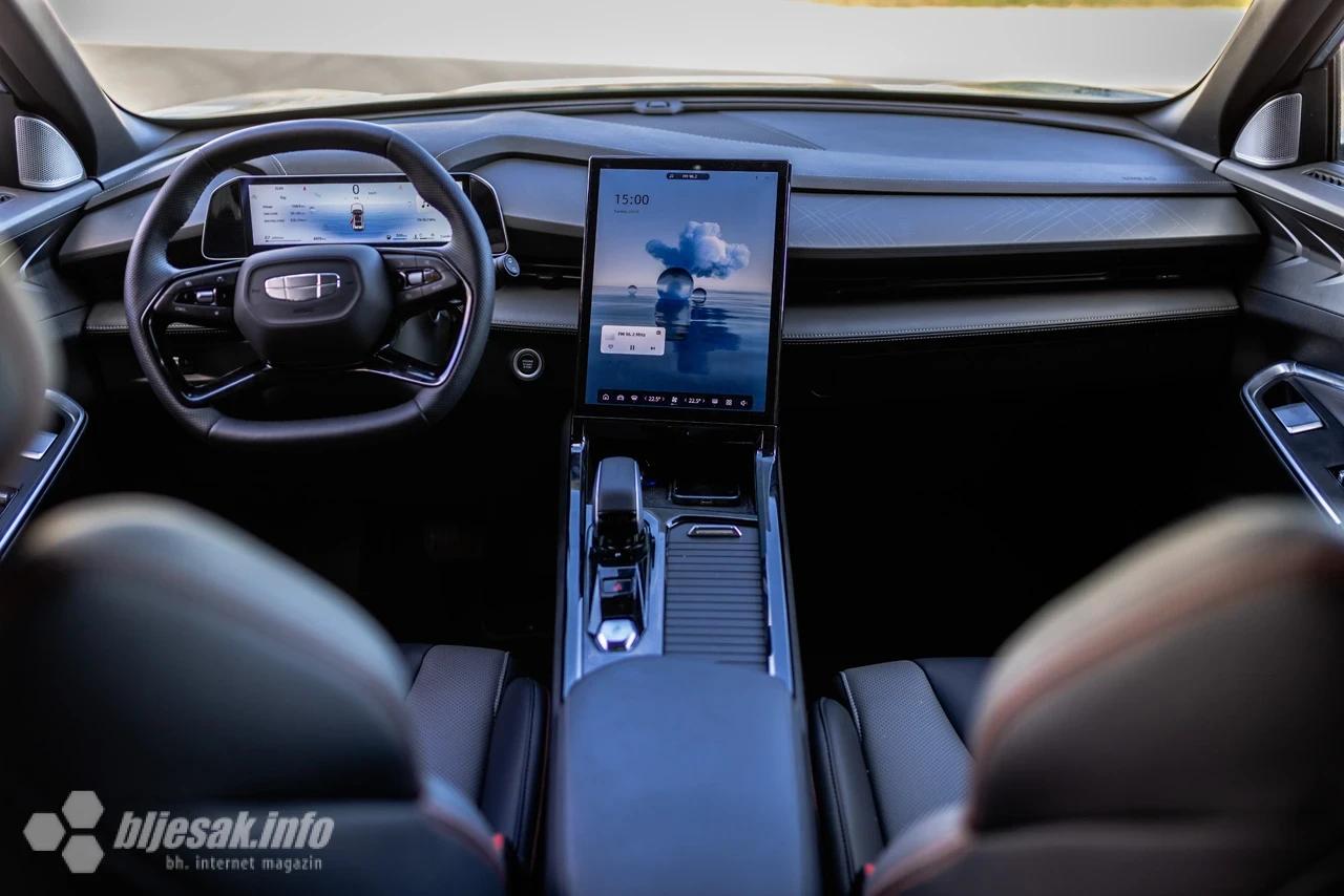 Bljesak je vozio Geely Cityray