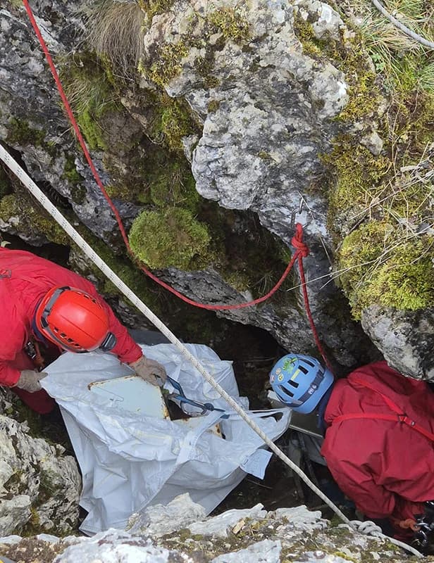 Čišćenje jame na Blidinju otkriva važnost zaštite izvora pitke vode
