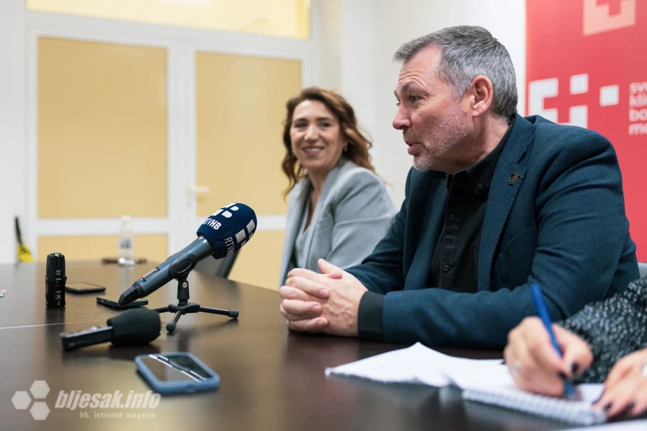 Stručni skup pod nazivom "Brk šuti. Muškost progovara. Movember Mostar 2025.