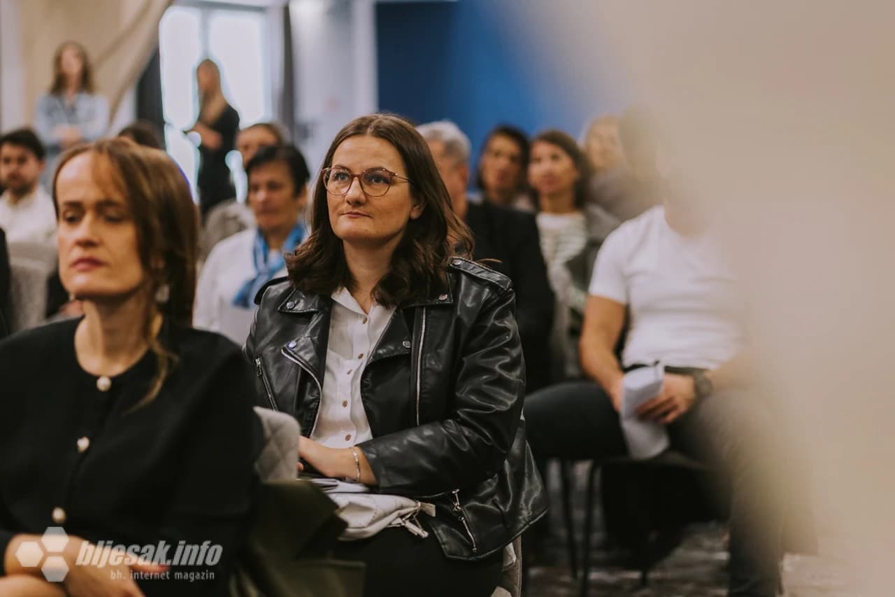 Predavanje pod nazivom "Zašto smo svi umorni? Mentalno zdravlje u vremenu preopterećenja"