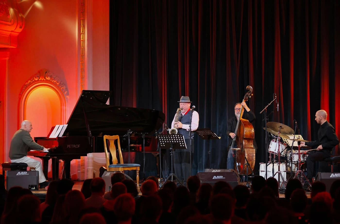 Kirejev i Jevors zapalili Banski dvor — nezaboravna jazz večer