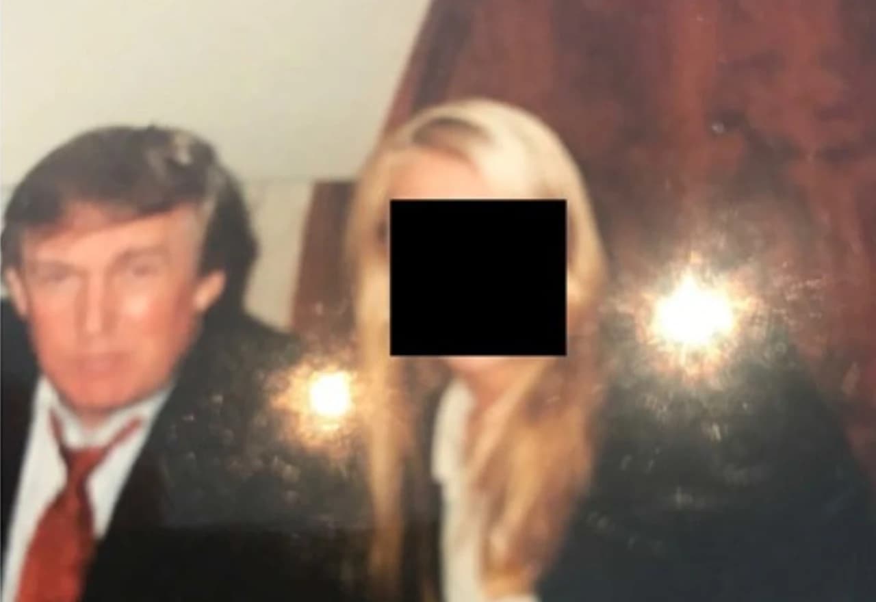 Bijela kuća optužila demokrate zbog objave Epsteinovih fotografija