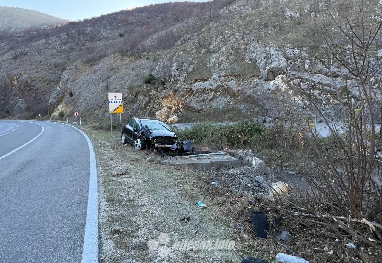 Peugeot sletio s ceste kod Žovnice