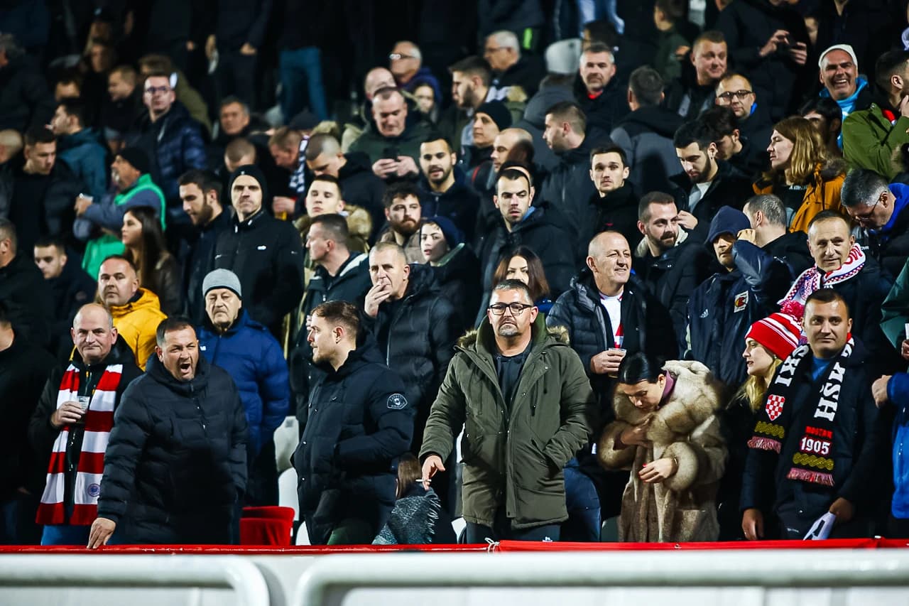 Navijači na tribinama