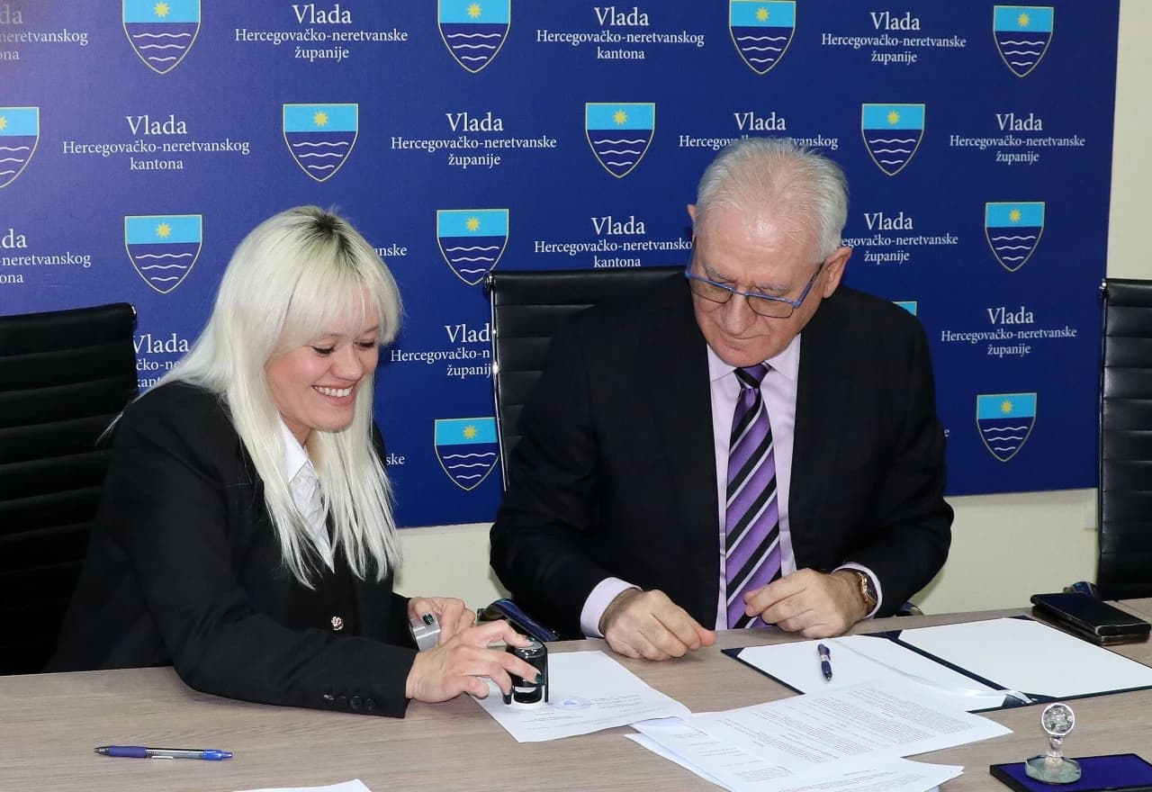 Potpisan kolektivni ugovor sa Sindikatom doktora medicine i stomatologije