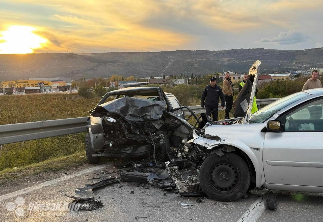 Prometna nesreća na cesti Mostar-Nevesinje