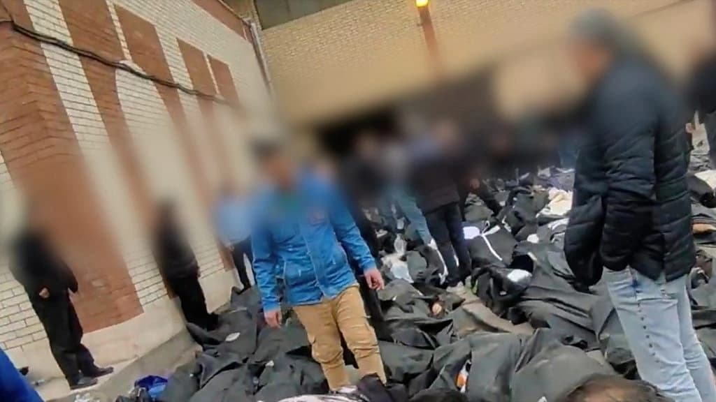 Snimka tijela ispred mrtvačnice