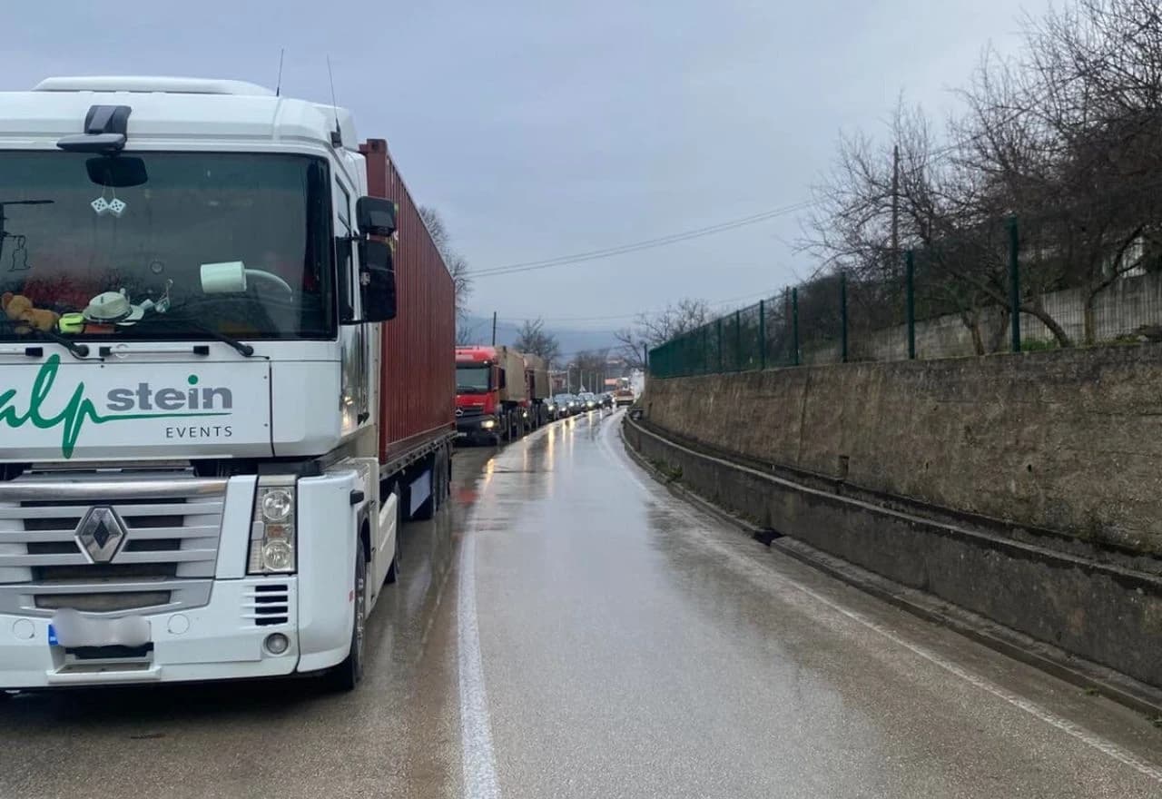 Gužve na ulazu u Stolac