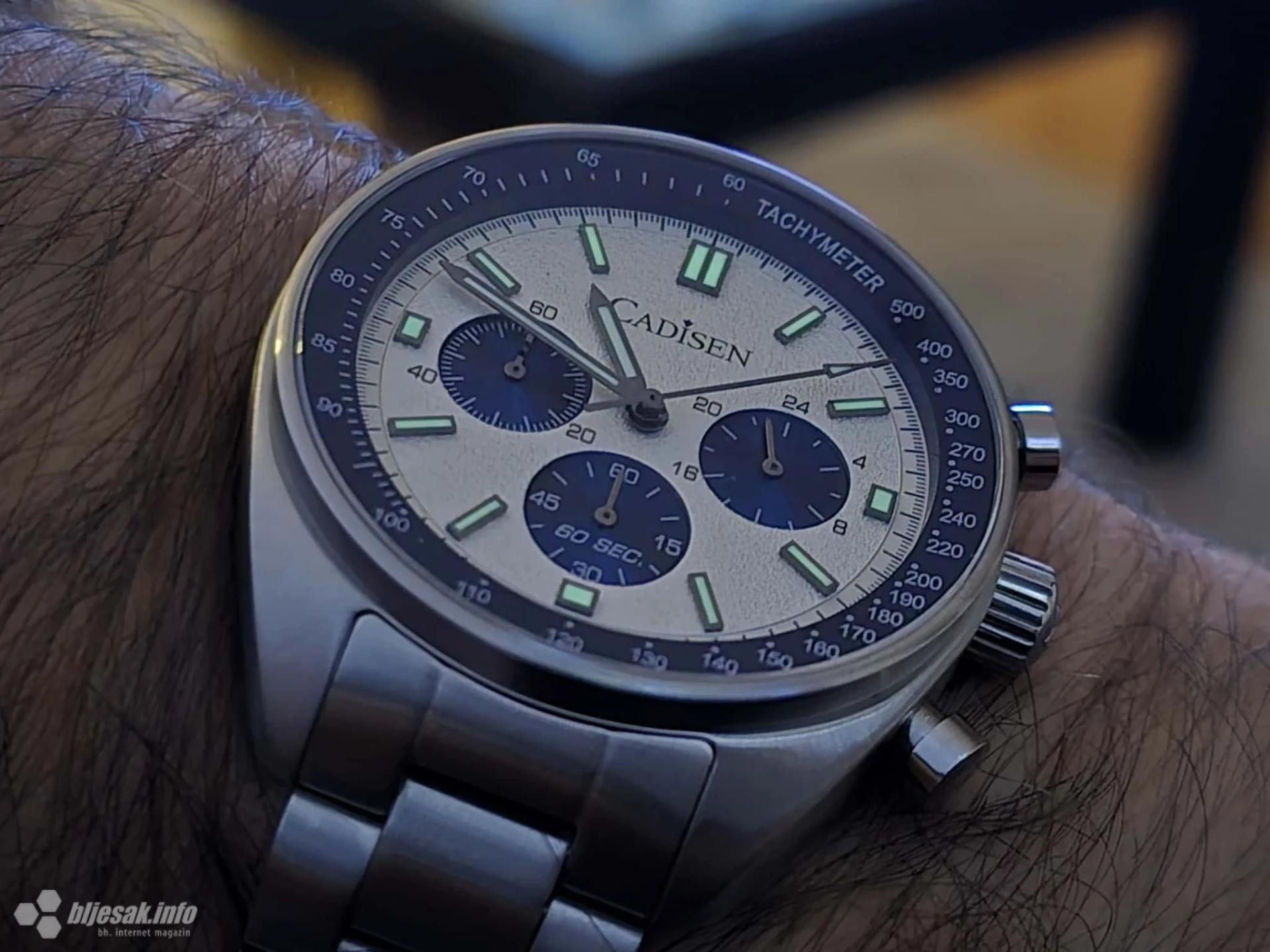 Analogni sat kao odgovor na digitalnu preopterećenost