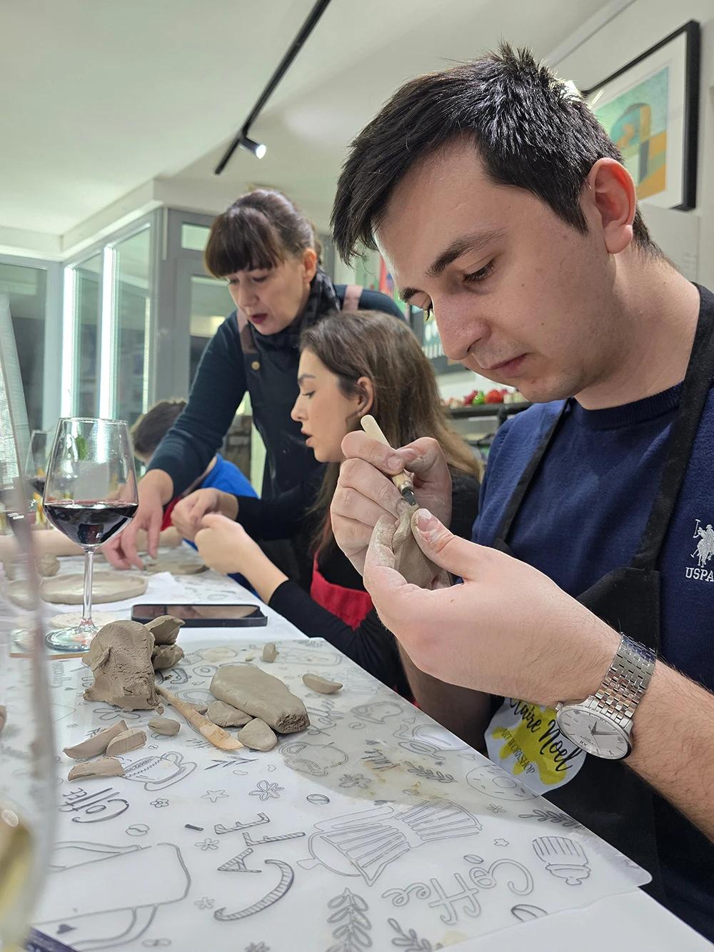 Kreativno druženje i umjetnost: Claire Noel najavljuje radionice u Mostaru