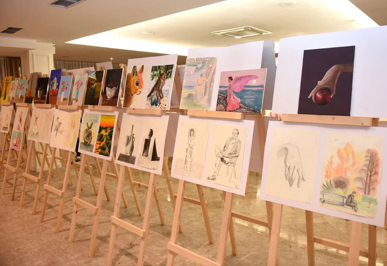 Izložba radova polaznika tečaja crtanja i slikanja