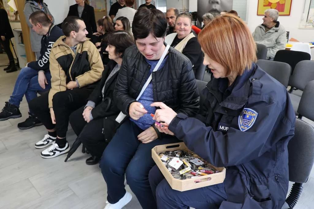 Edukacije o sigurnosti u udruzi Sunce