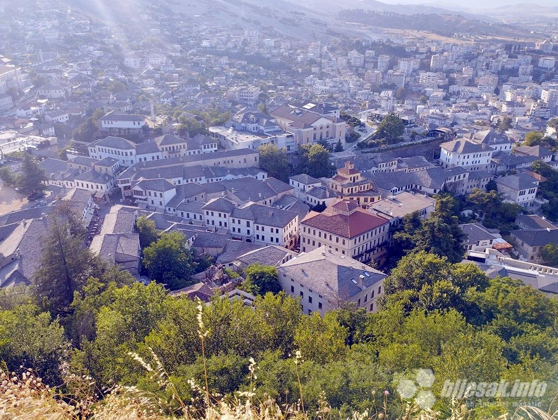 Gjirokastra – pogled s tvrđave