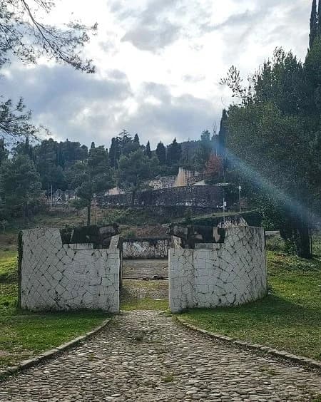 Partizansko groblje u Mostaru