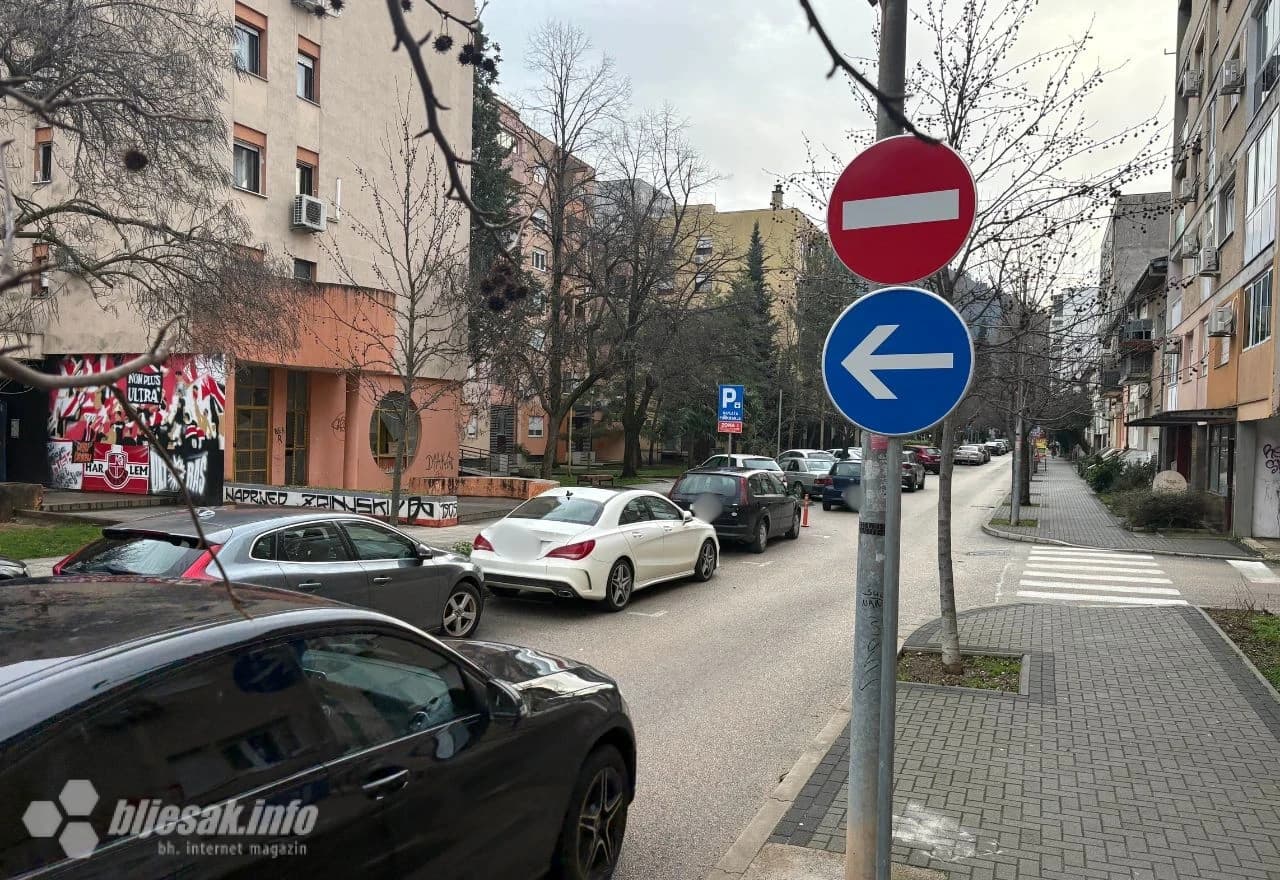 Na pola ulice, Zagrebačka ulica prestaje biti dvosmjerna.