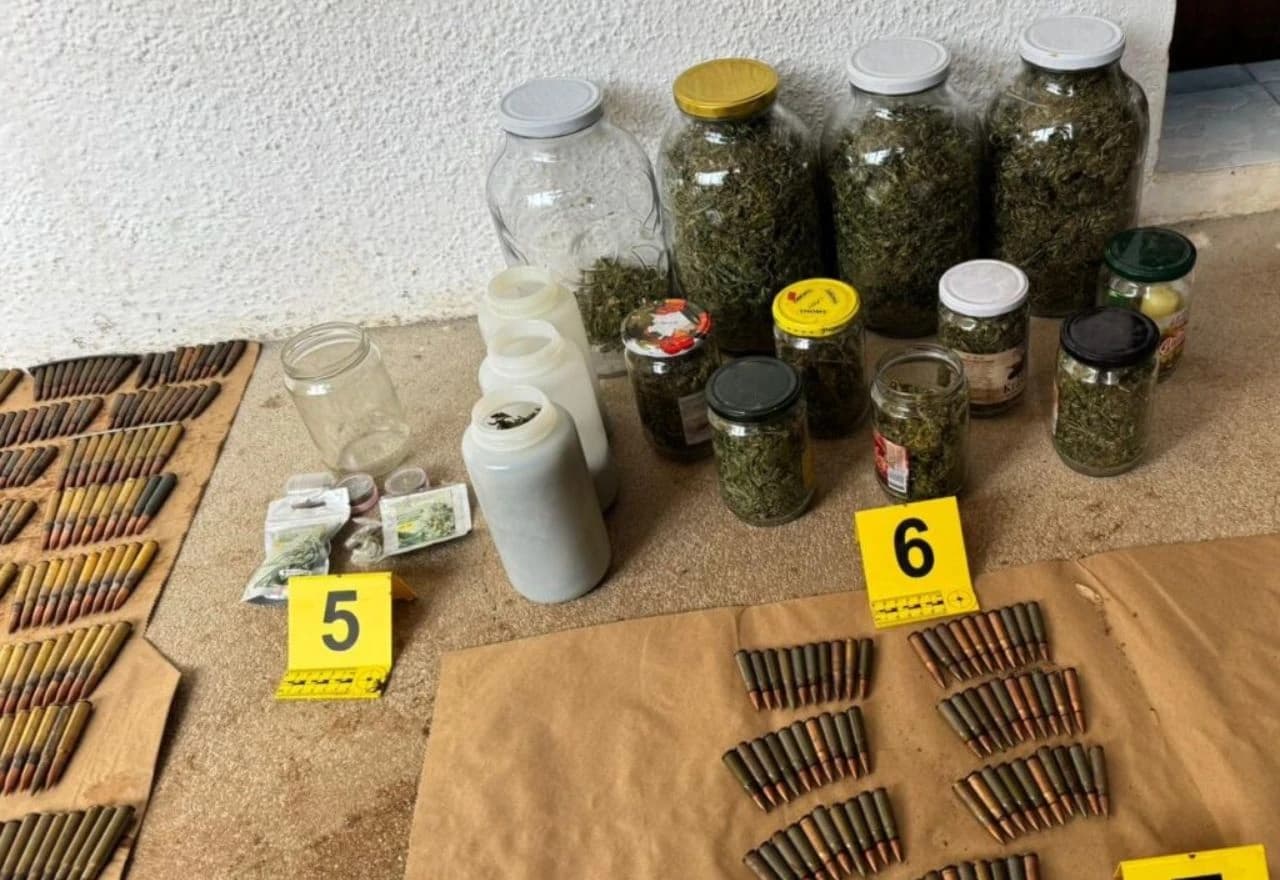 U pretrazi kuće pronađene puške