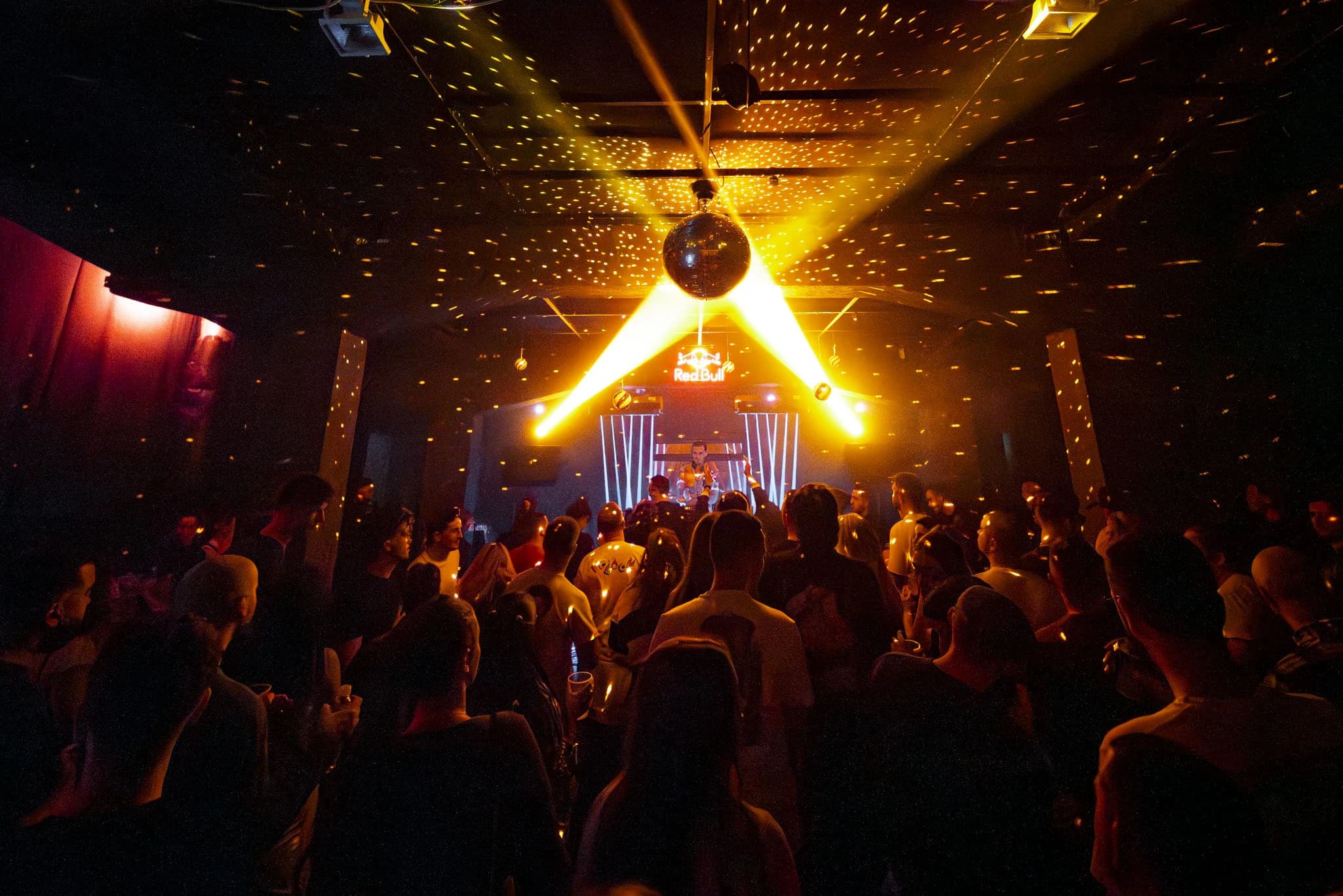 Herz 2026  by AdnanLingo 23