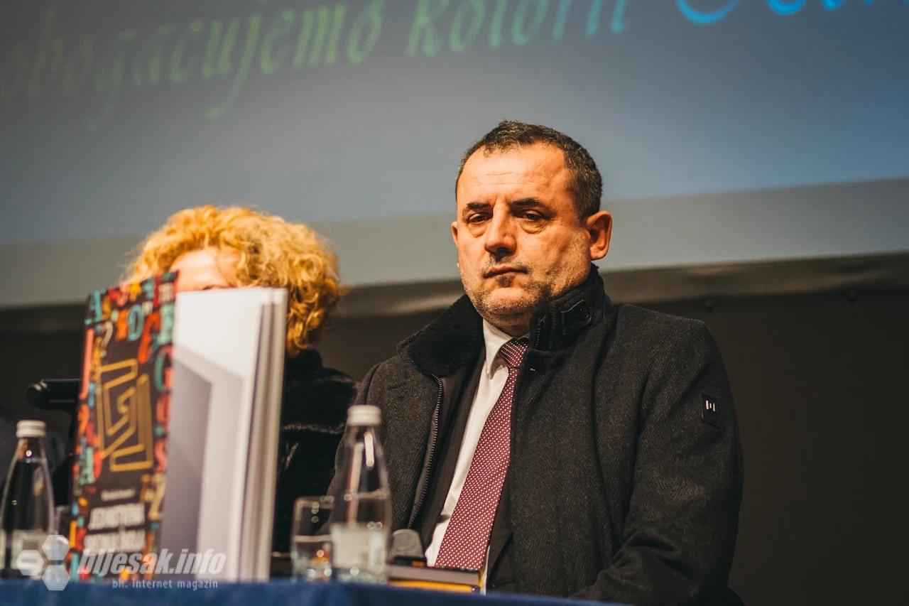 Predstavljena monografija o povijesti i identitetu "Jedinstvene srednje škole"