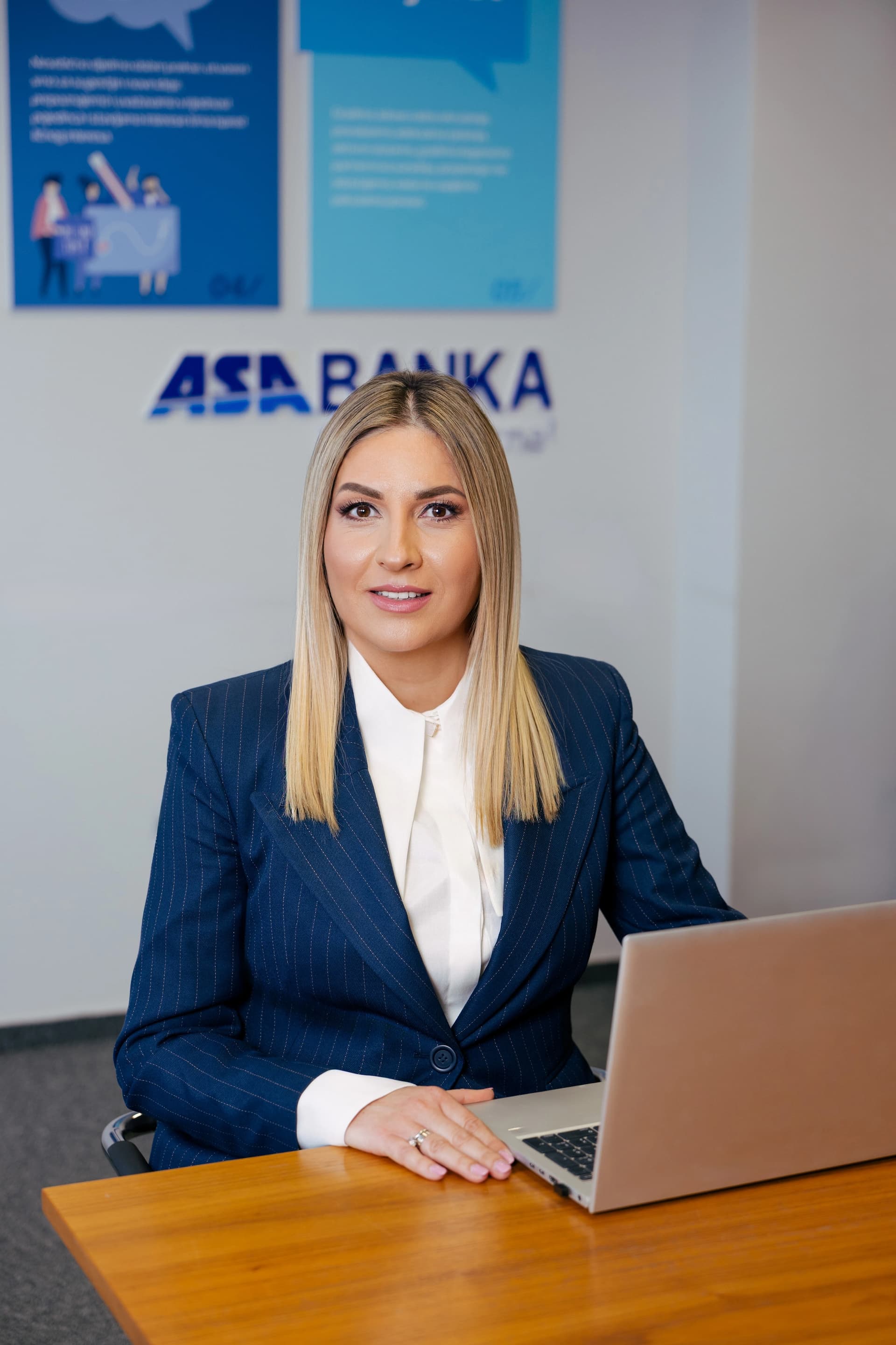 Alma Tahunić, direktorica Sektora za podršku i razvoj proizvoda za fizička lica i poduzetnike