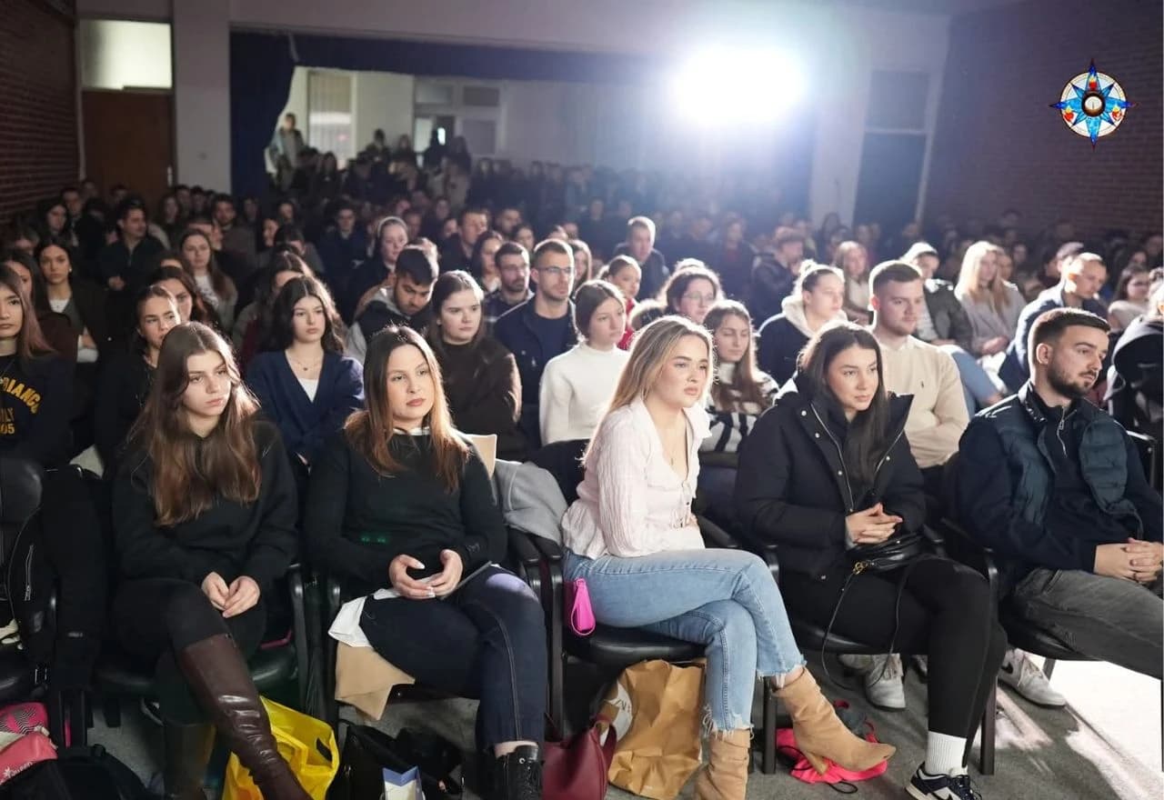 Tribina pod naslovom "Klik ili trik" u organizaciji "MiViDiMo"