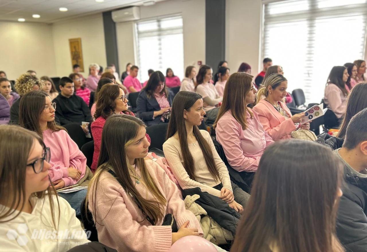 Predstavljanje knjige "Budi prijatelj, a ne nasilnik"