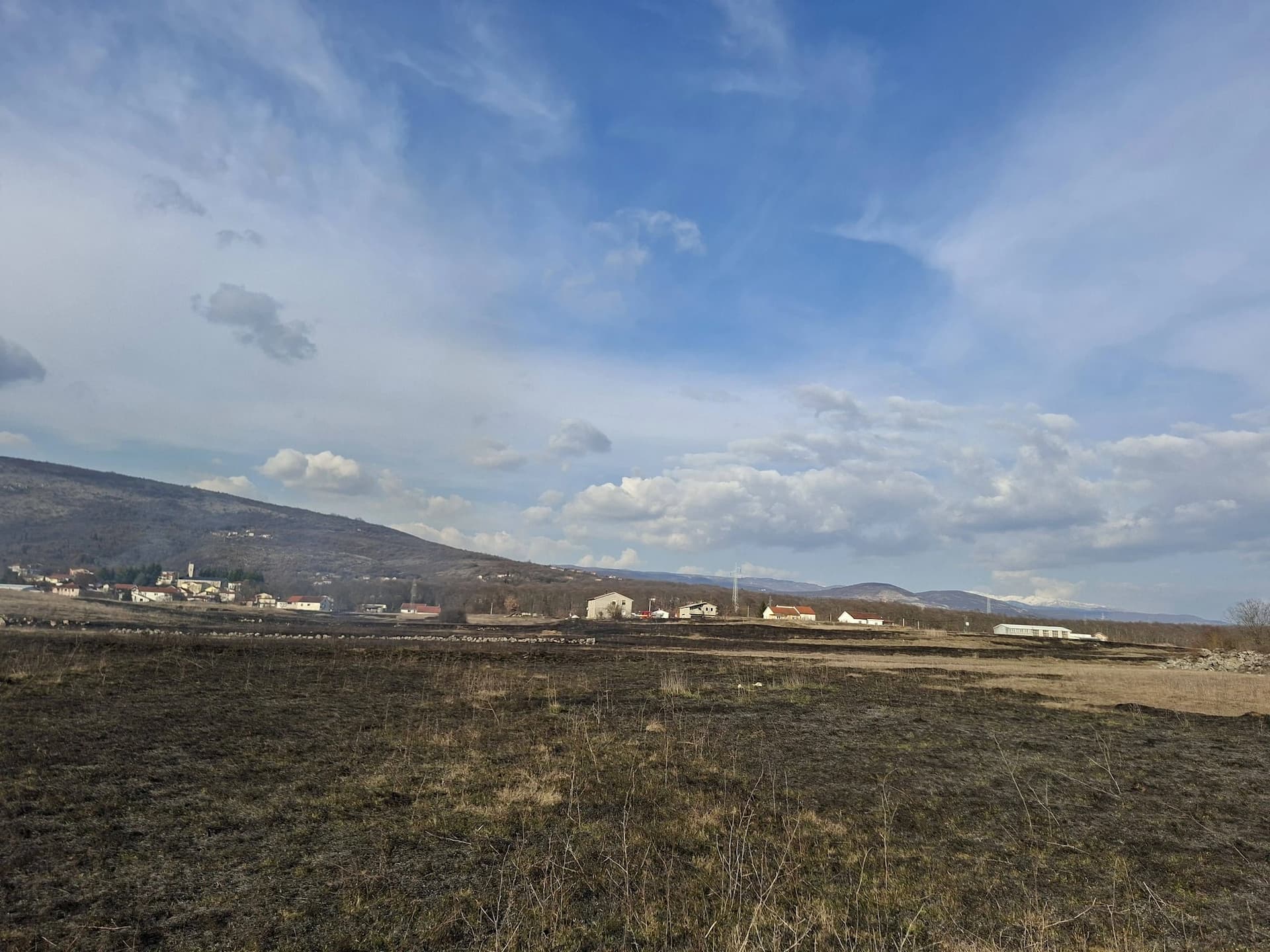 Požar u mjestu Brižine na Kočerinu