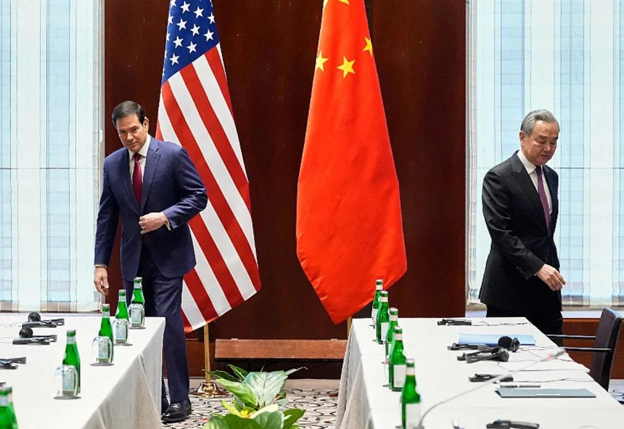 Kina oštro osudila američko-izraelske napade na IranKina oštro osudila američko-izraelske napade na Iran