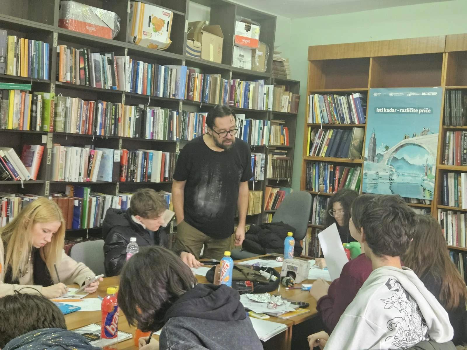 Djeca i mladi u Mostaru otkrivaju svijet stripa kroz kreativne radionice