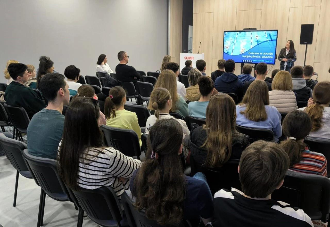 Edukativni seminar za plivače