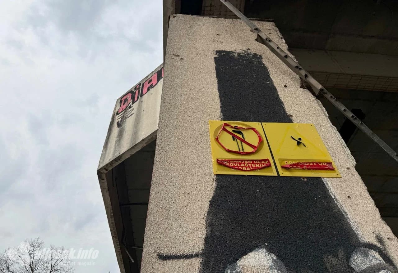 Staklena banka u Mostaru