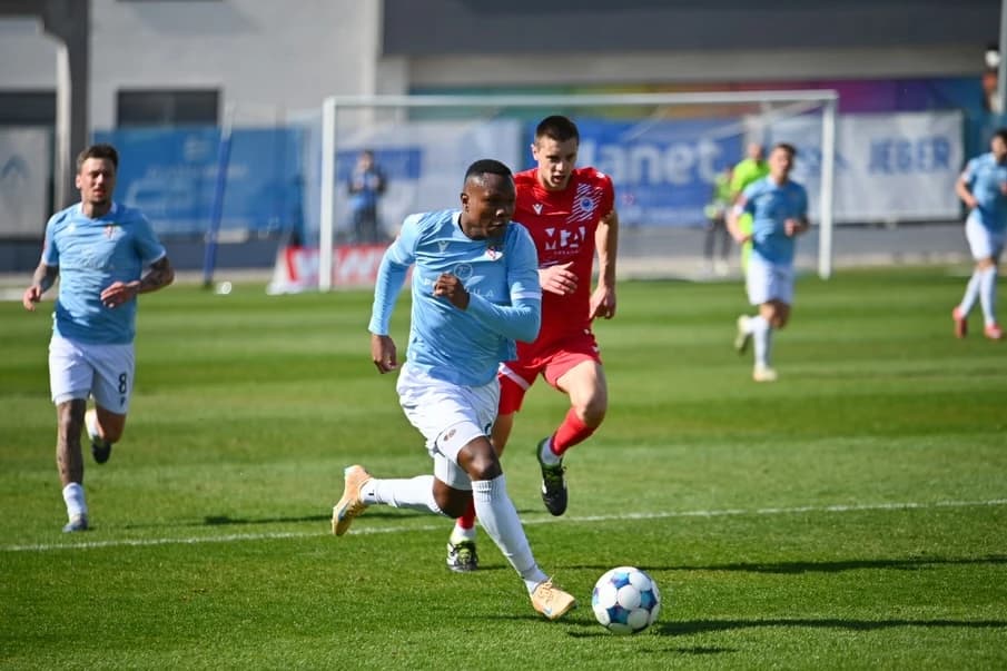 Mulato pogodio za 1:0