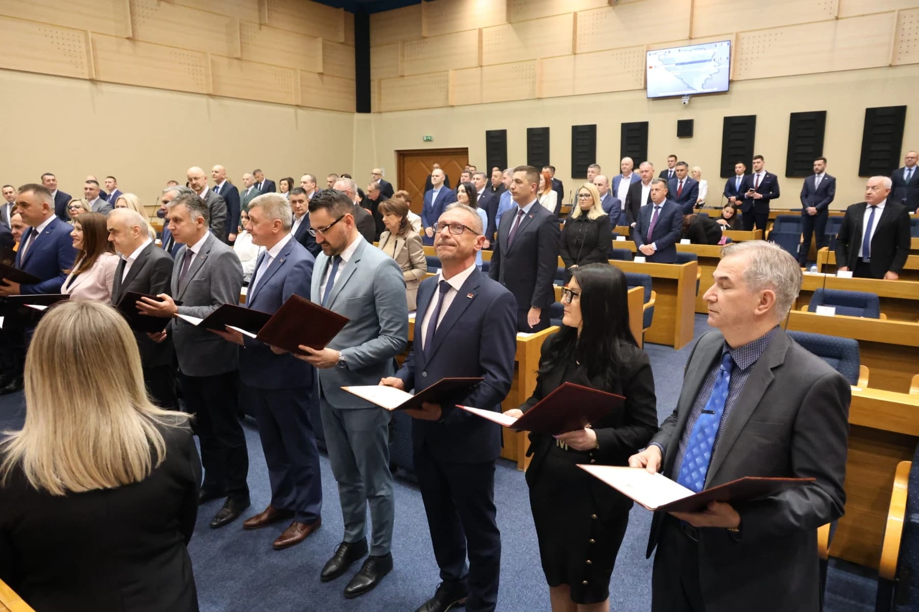 Novi, a ujedno i stari saziv Vlade RS-a