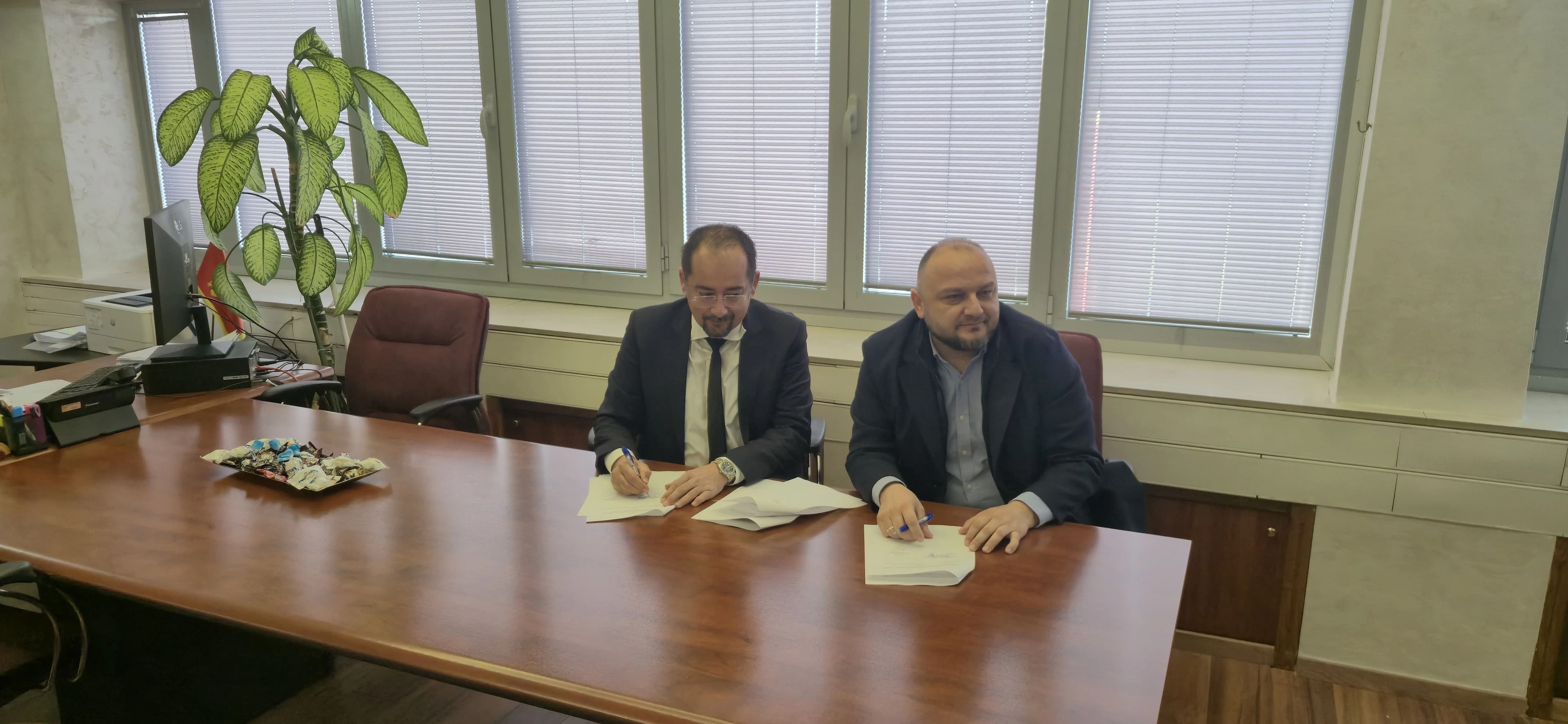 Fond za zdravstveno osiguranje Crne Gore i Poliklinika Vitalis