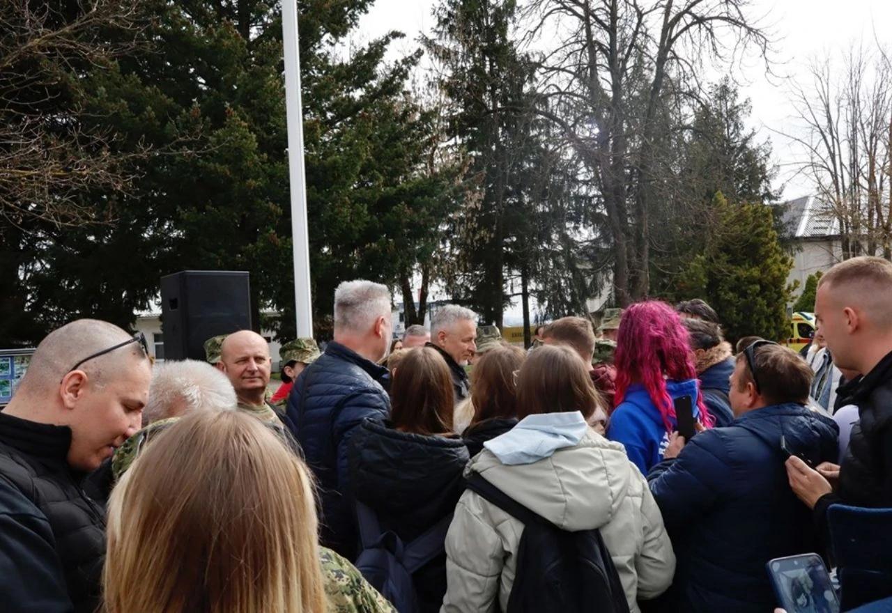 Marko Perković Thompson s obožavateljima