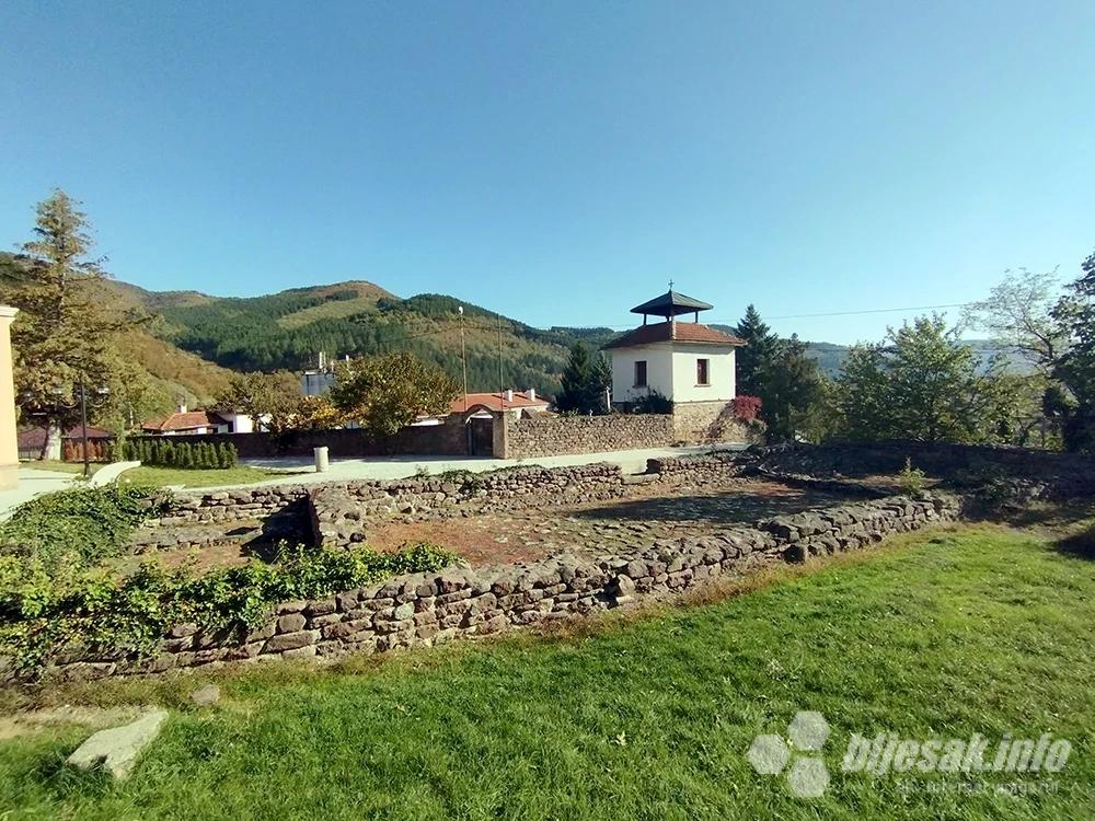 Ruševine katoličke katedrale