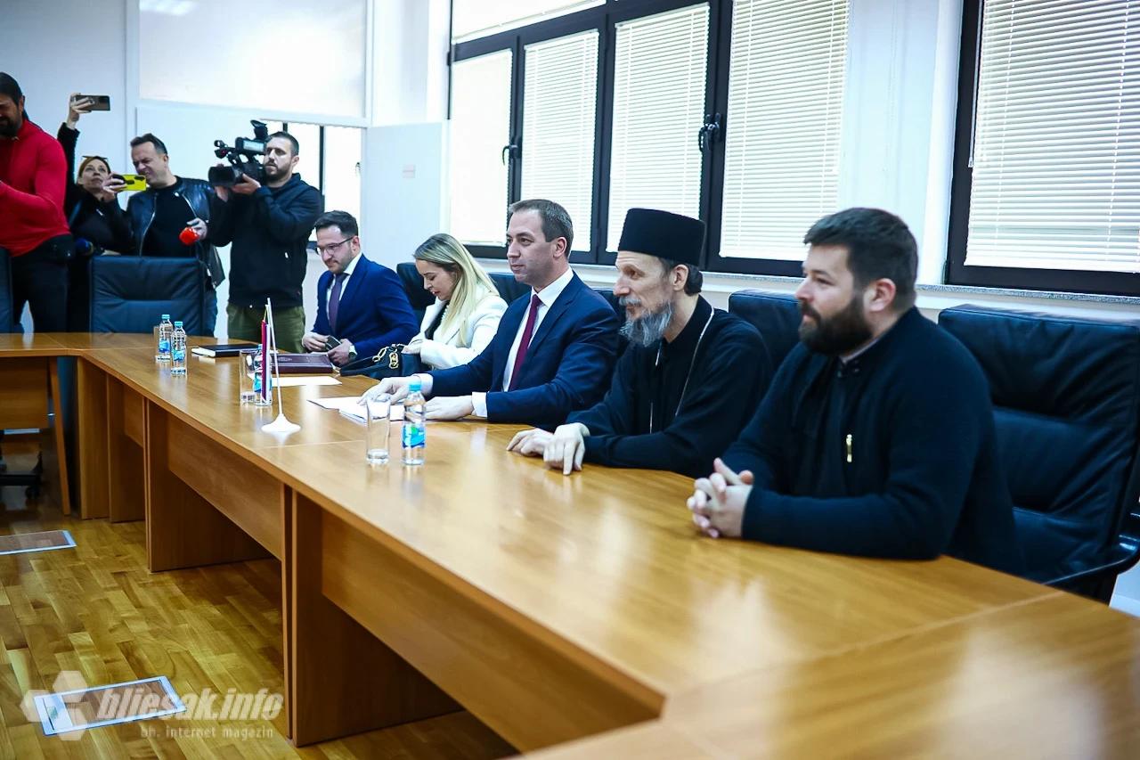 Sastanak Vedrana Škobića i Gorana Selaka u Mostaru