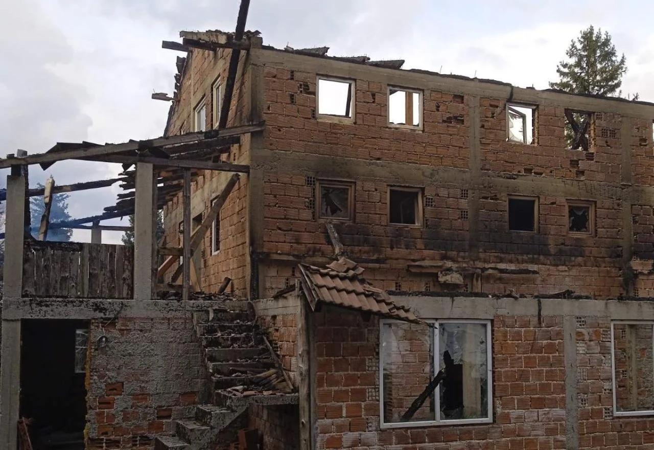 Planinarski dom Šavnica uništen u požaru