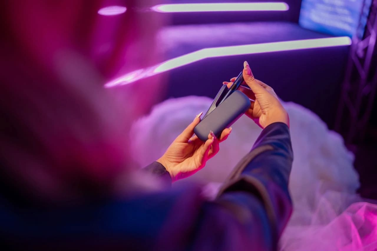 IQOS ILUMA i Electric Purple - više od nove nijanse
