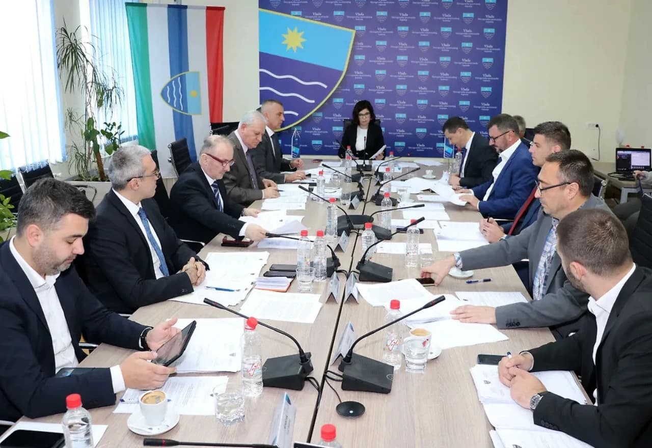 Vlada HNŽ-a usvojila sredstva za investicije u zdravstvo i sigurnost