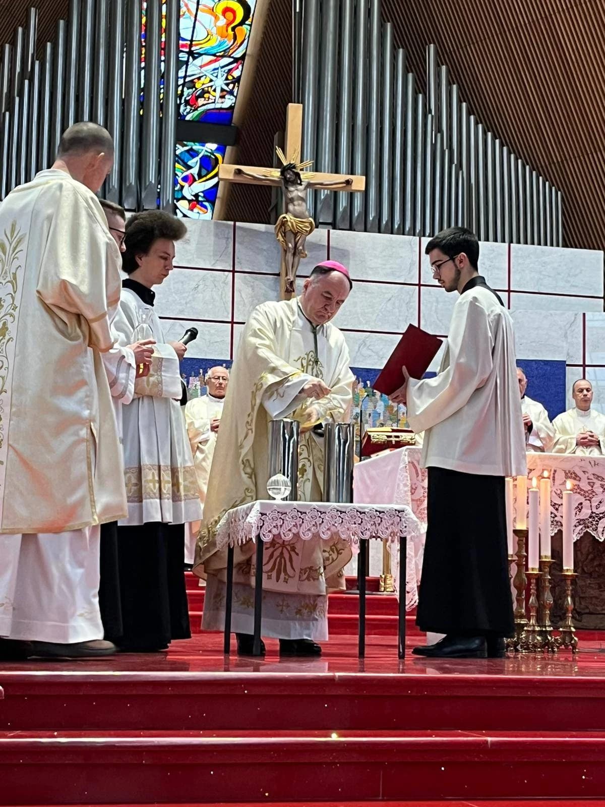 Misa posvete ulja u mostarskoj katedrali