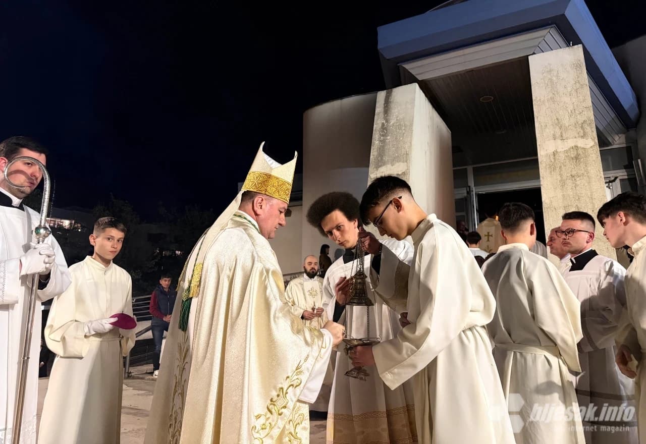 Biskup Palić predvodio je obrede Velike subote