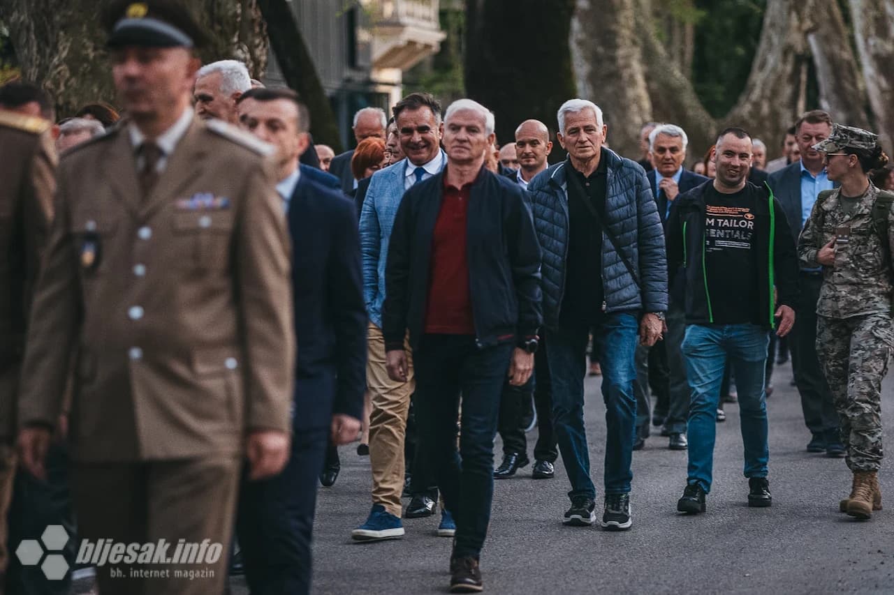 Vojni mimohod za 34. obljetnicu HVO-a