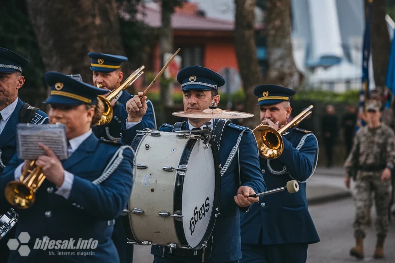 Vojni mimohod za 34. obljetnicu HVO-a