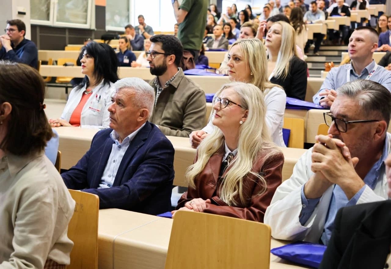 Posjetitelji simpozija "InfoMed 2026"