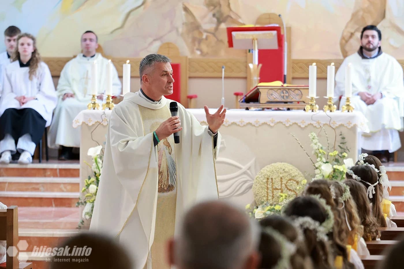 Prva pričest u župi sv. Mateja u Mostaru