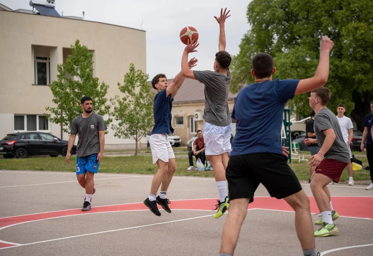 SUNRISE Challenge u Mostaru okupio srednjoškolce na basket turniru