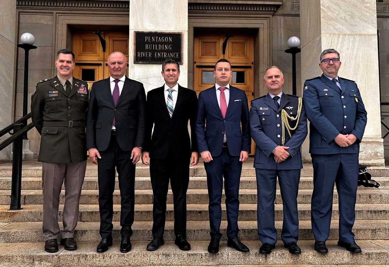 Nova ulaganja u vojsku BiH u fokusu razgovora