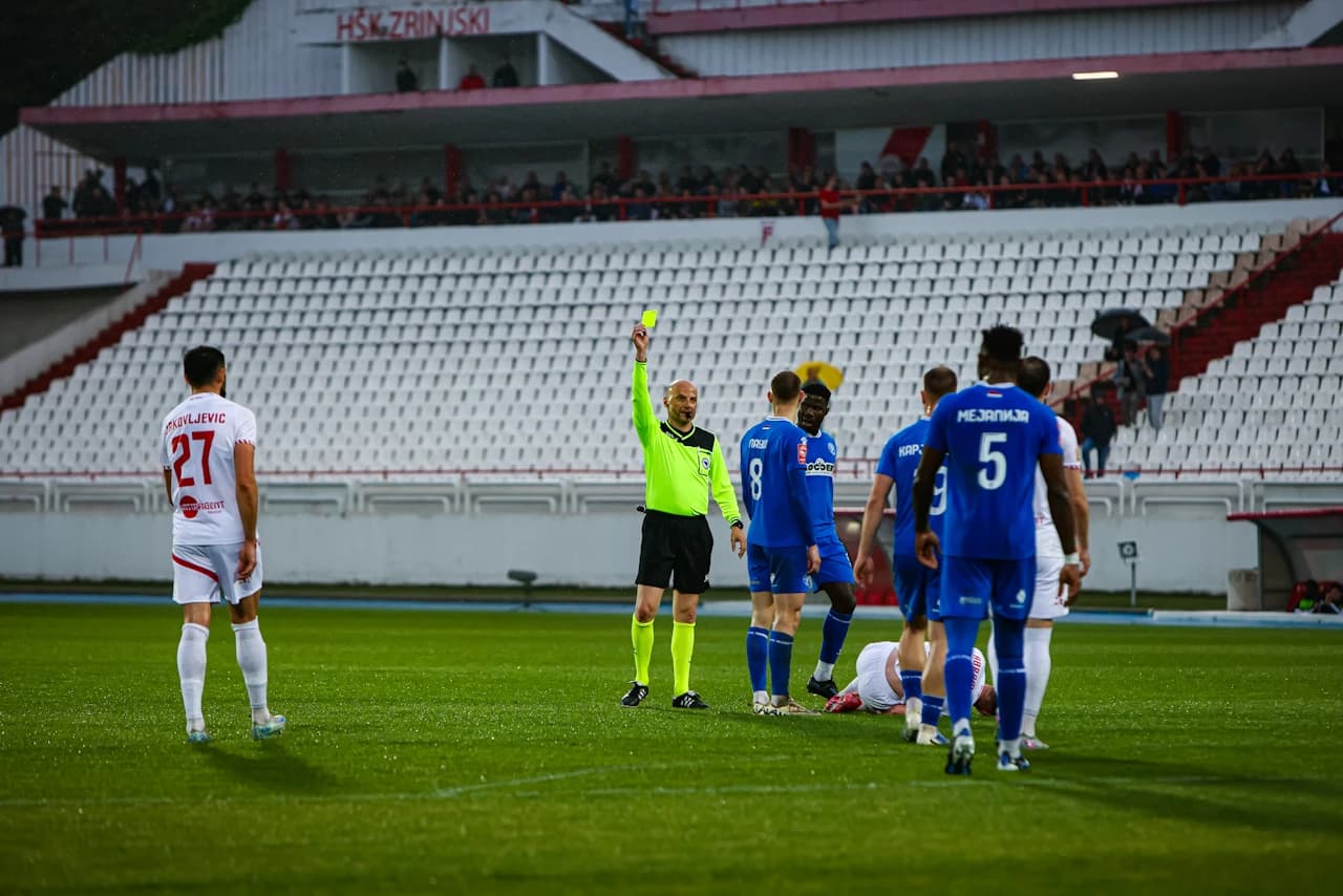 Kazlagić pokazao prvi žuti karton gostima